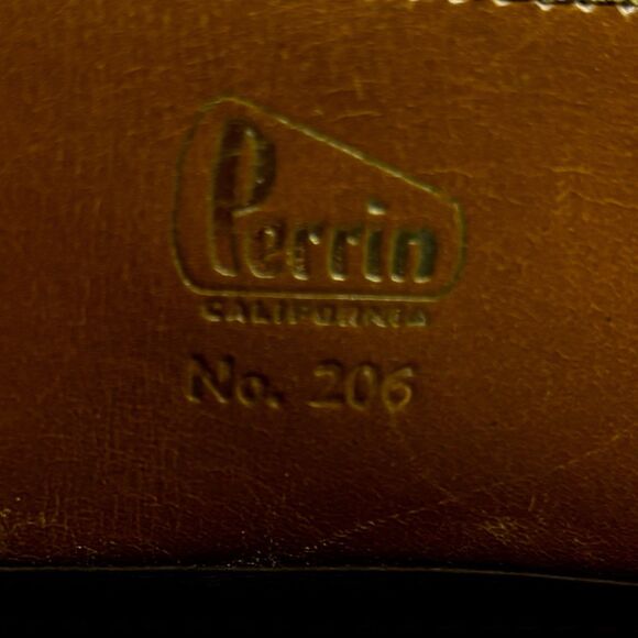 Revere 8 Model B-63 Vintage Movie Camera 8mm with Case and Accessories Untested - Picture 10 of 10